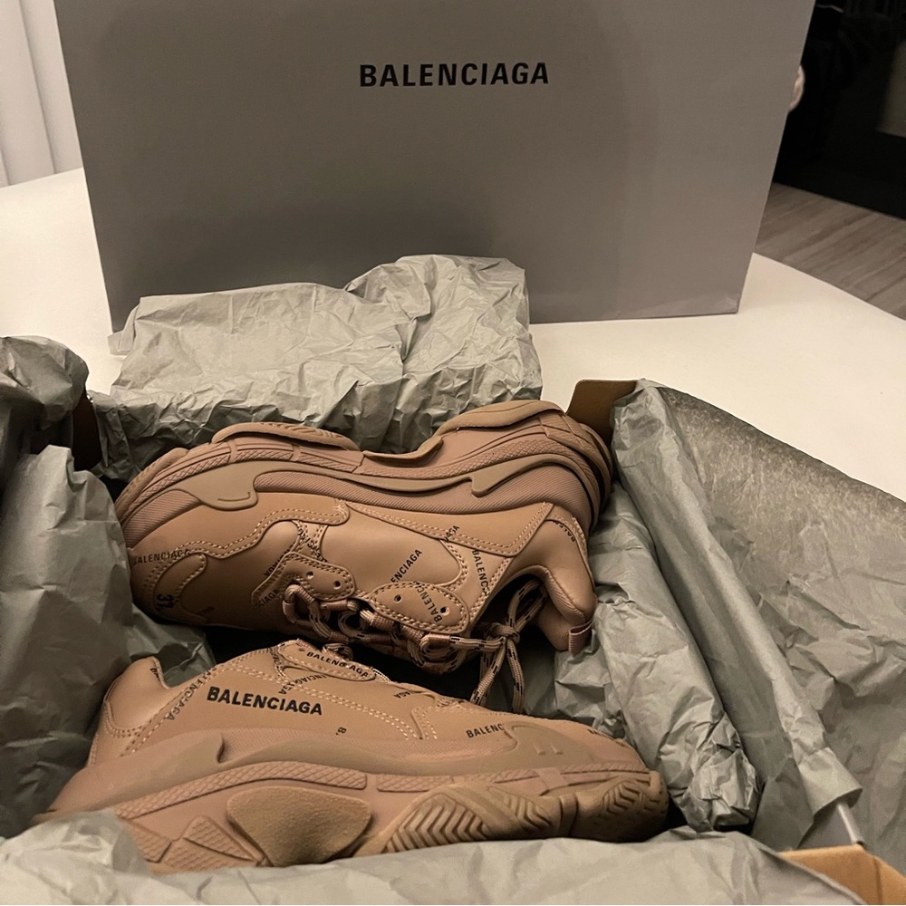 Balenciaga Triple S sneaker